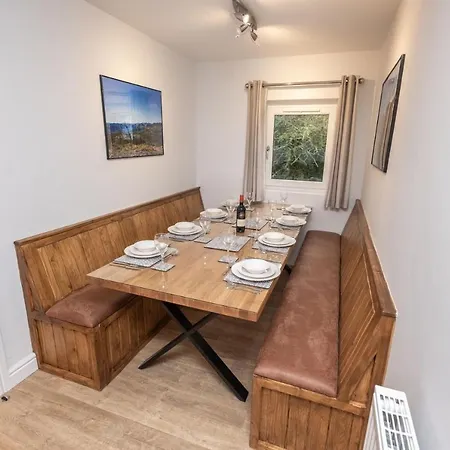 Tatil Evi Manesty House *