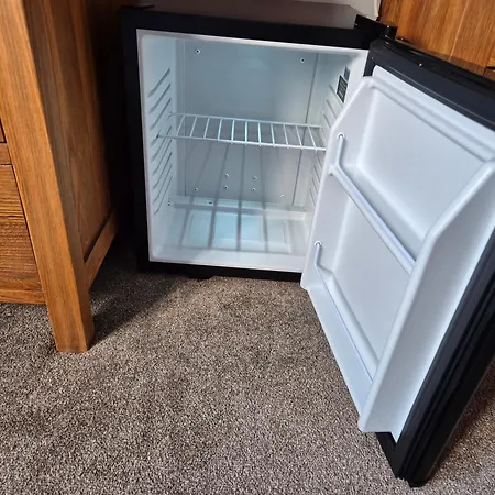 Manesty House - Only - No Kitchen-living Guest house
